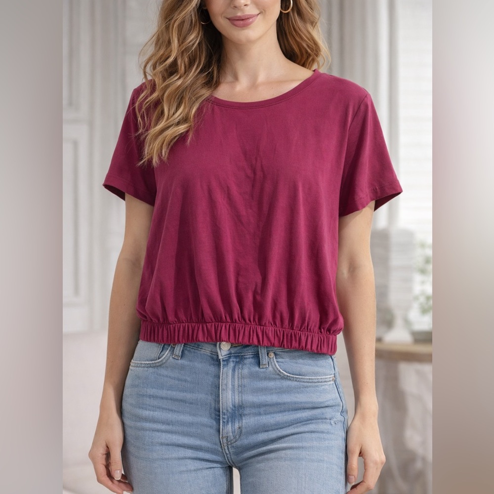 Athleta Magenta Short Sleeve Tee